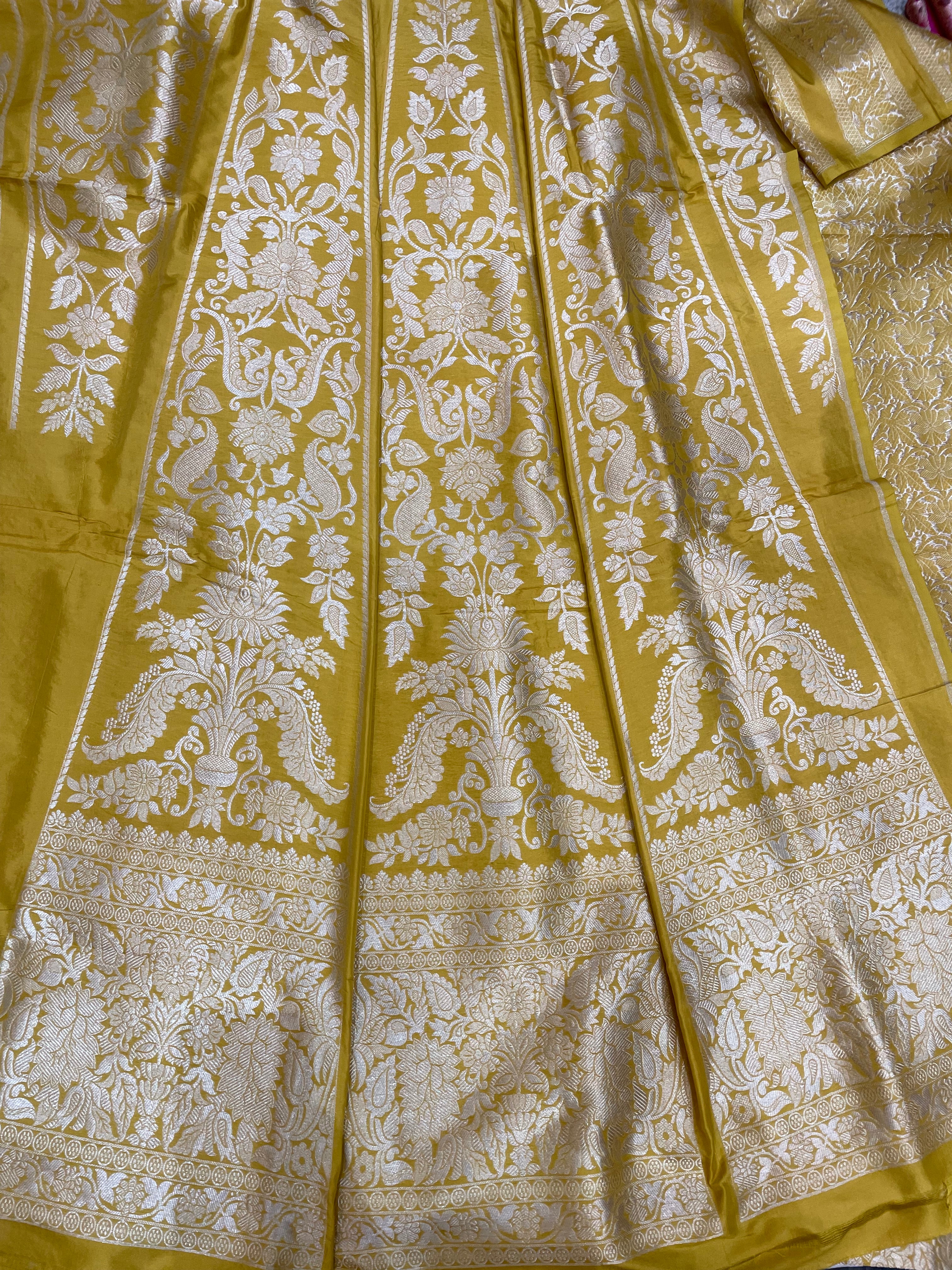 Vibha yellow Handloom Pure Silk Banarasi Lehnga