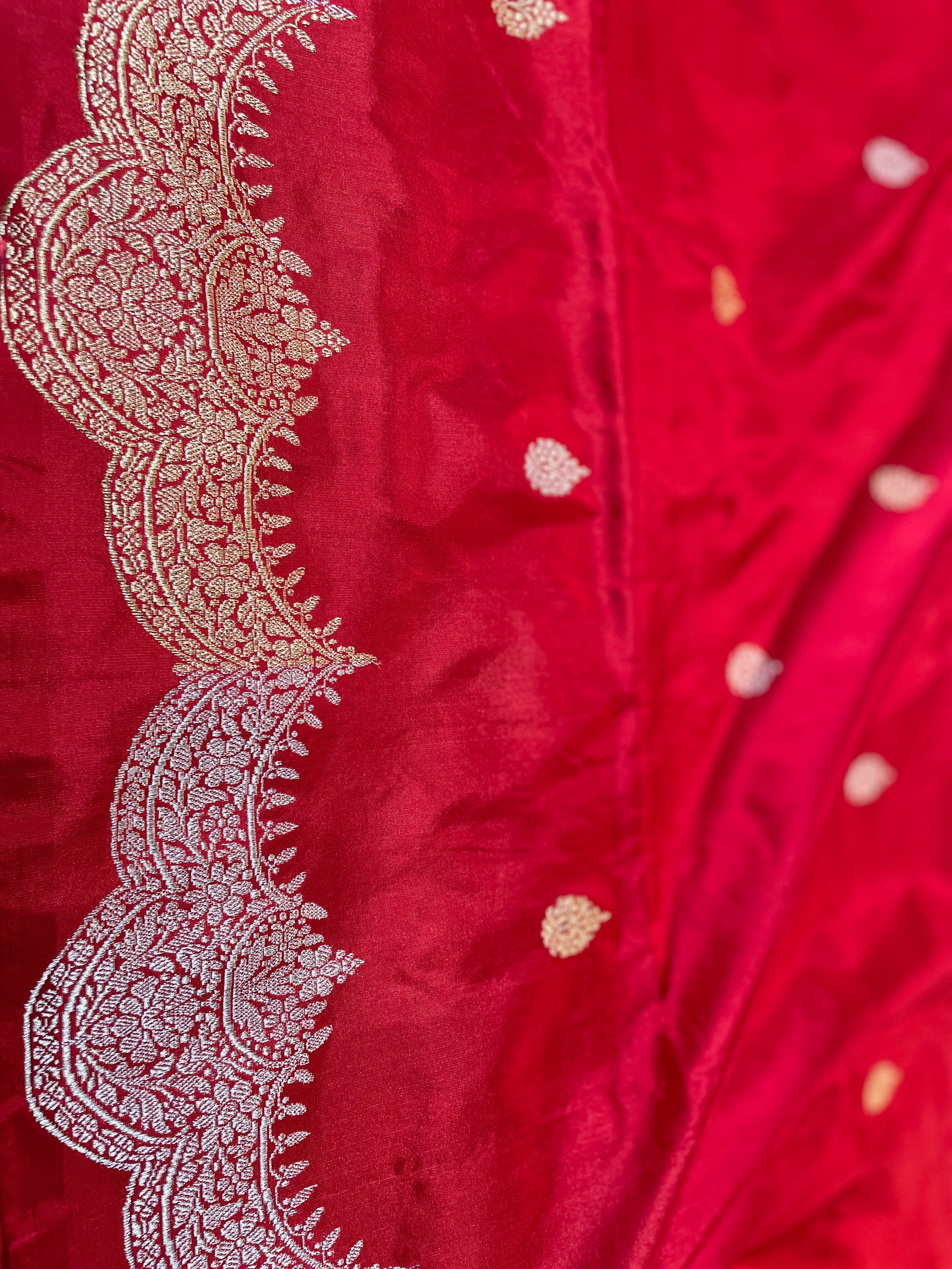 Red Handloom Kataan Silk Kadhua Buti Banarasi Saree