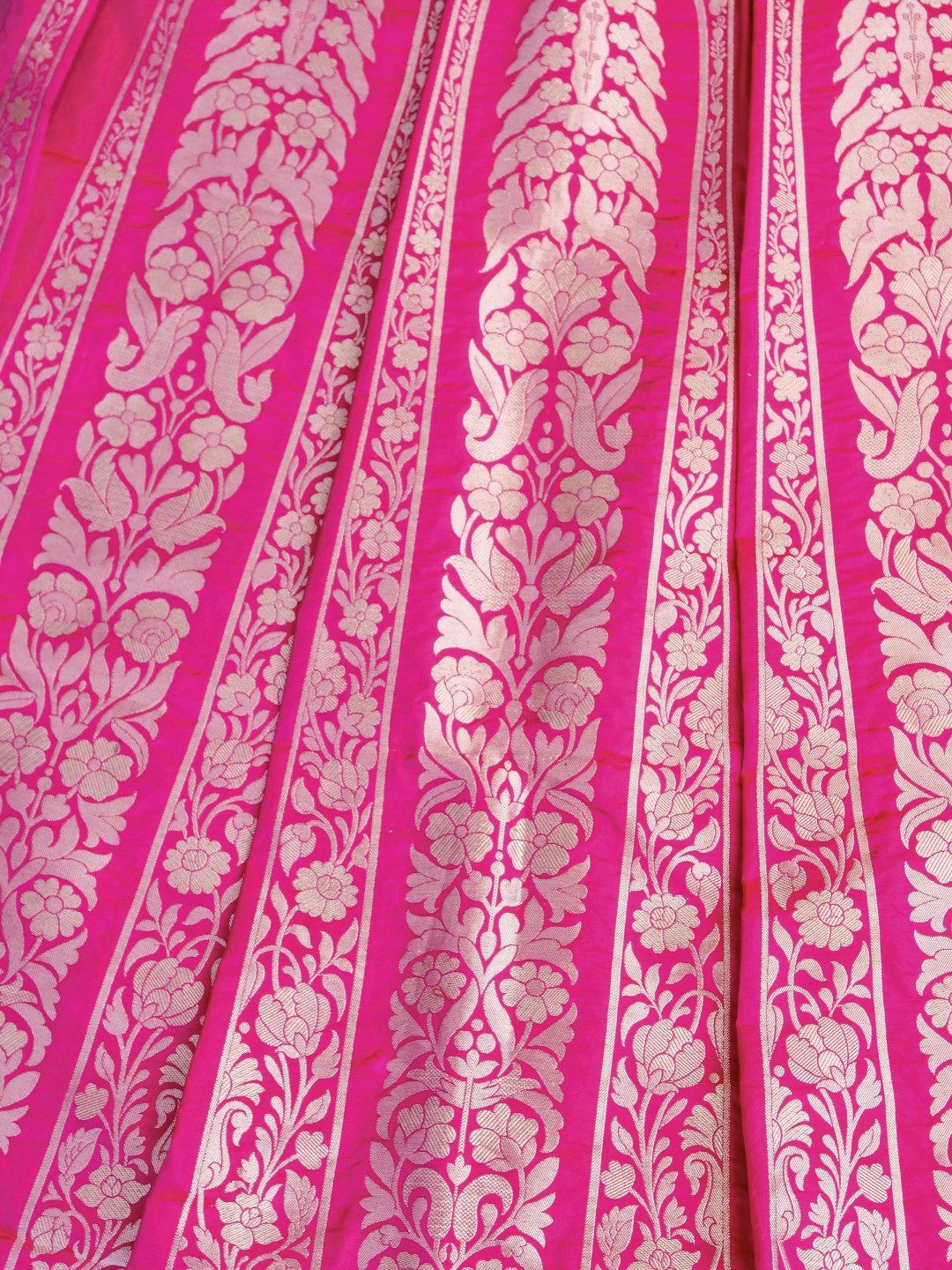 Eesha Pink Handwoven Pure Silk Banarasi Lehenga