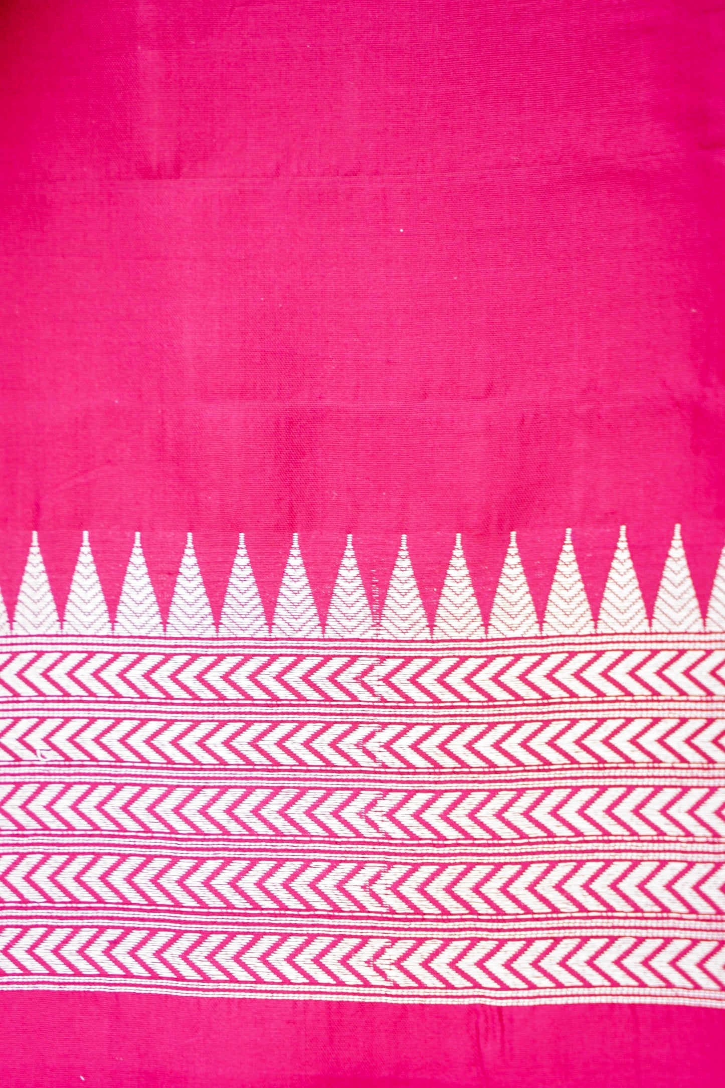 Red Handwoven Pure Kataan Silk Banarasi Saree