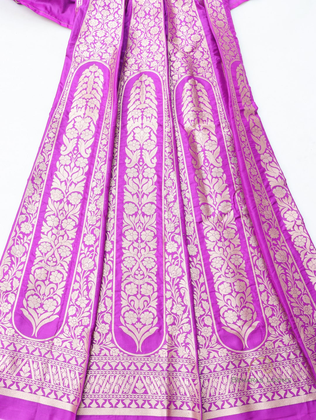Eesha Purple Handwoven Pure Silk Banarasi Lehenga