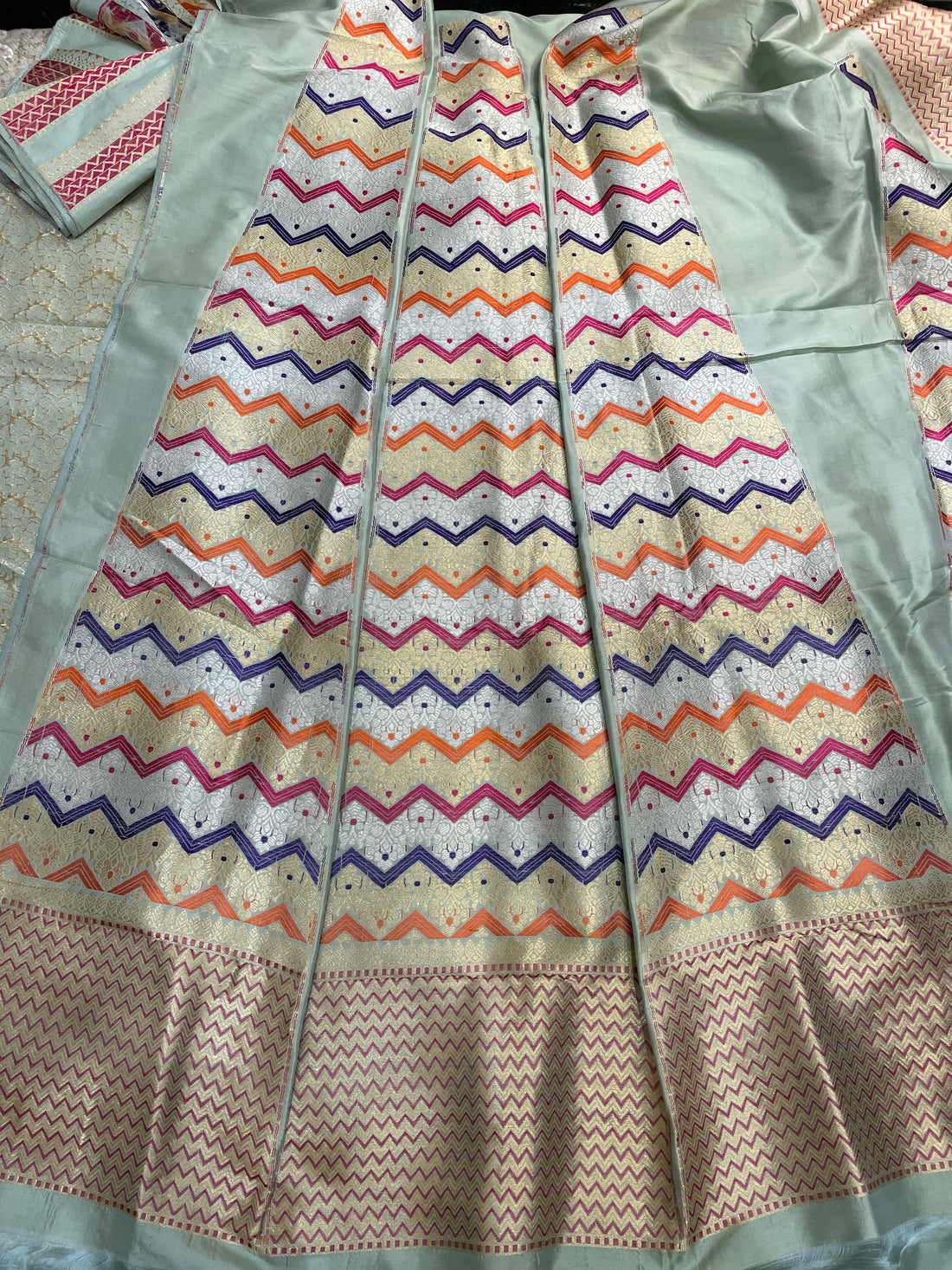 Kanika Handwoven Pure Silk Banarasi Rangkaat Lehenga