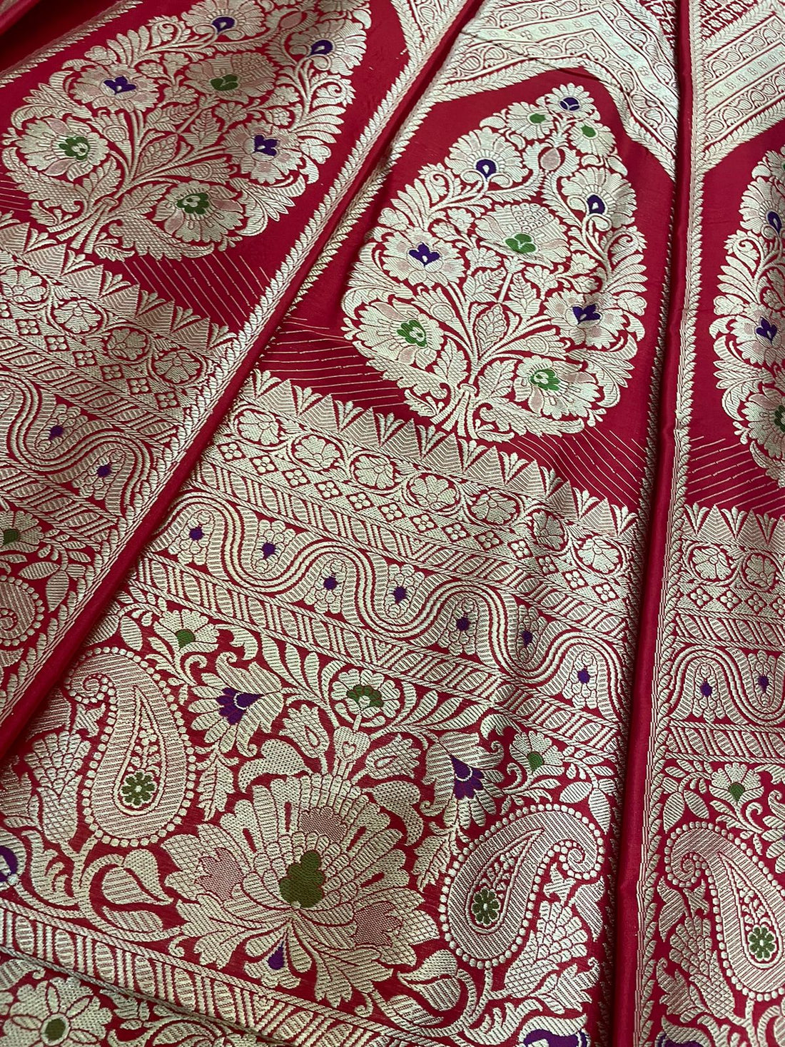 Anupama Red Handwoven Pure Silk Banarasi Lehenga