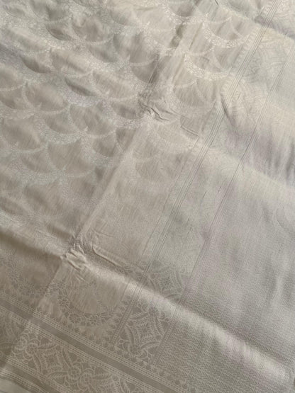 Beige Handloom Banarasi Pure Silk Kadhua Saree