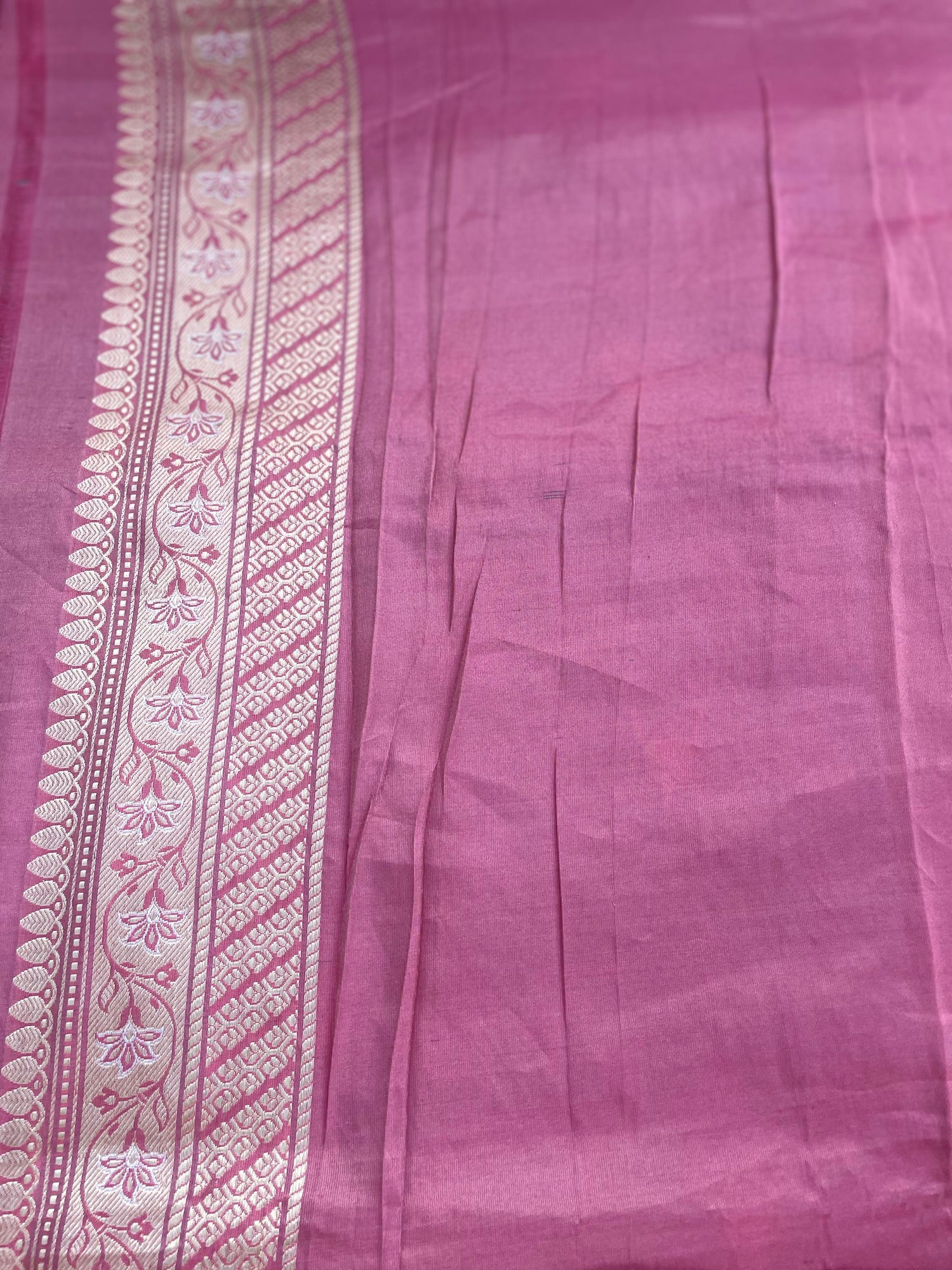 Gray Handloom Banarasi Pure Tissue Silk Kadhua Saree