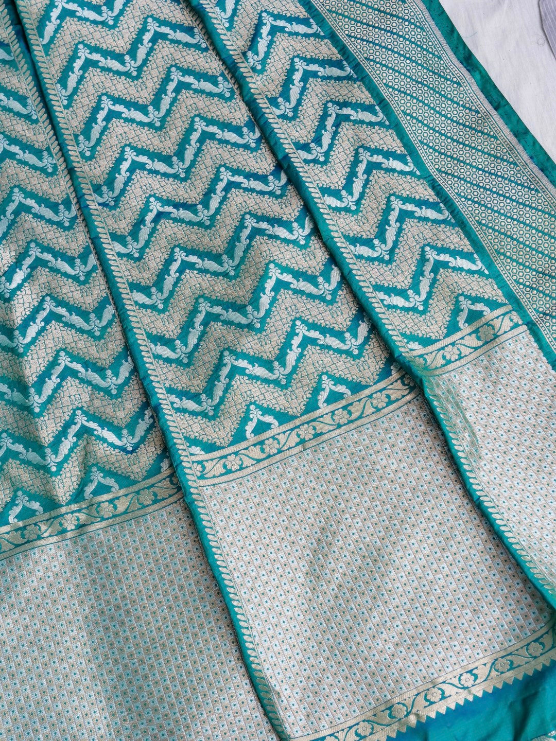 Siya Teal Handwoven Pure Silk Banarasi Lehenga