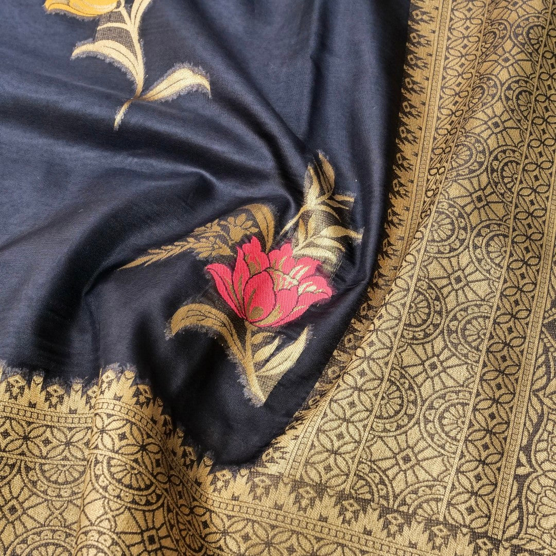 Black Floral Butas Organza Banarasi Saree with Meenakari