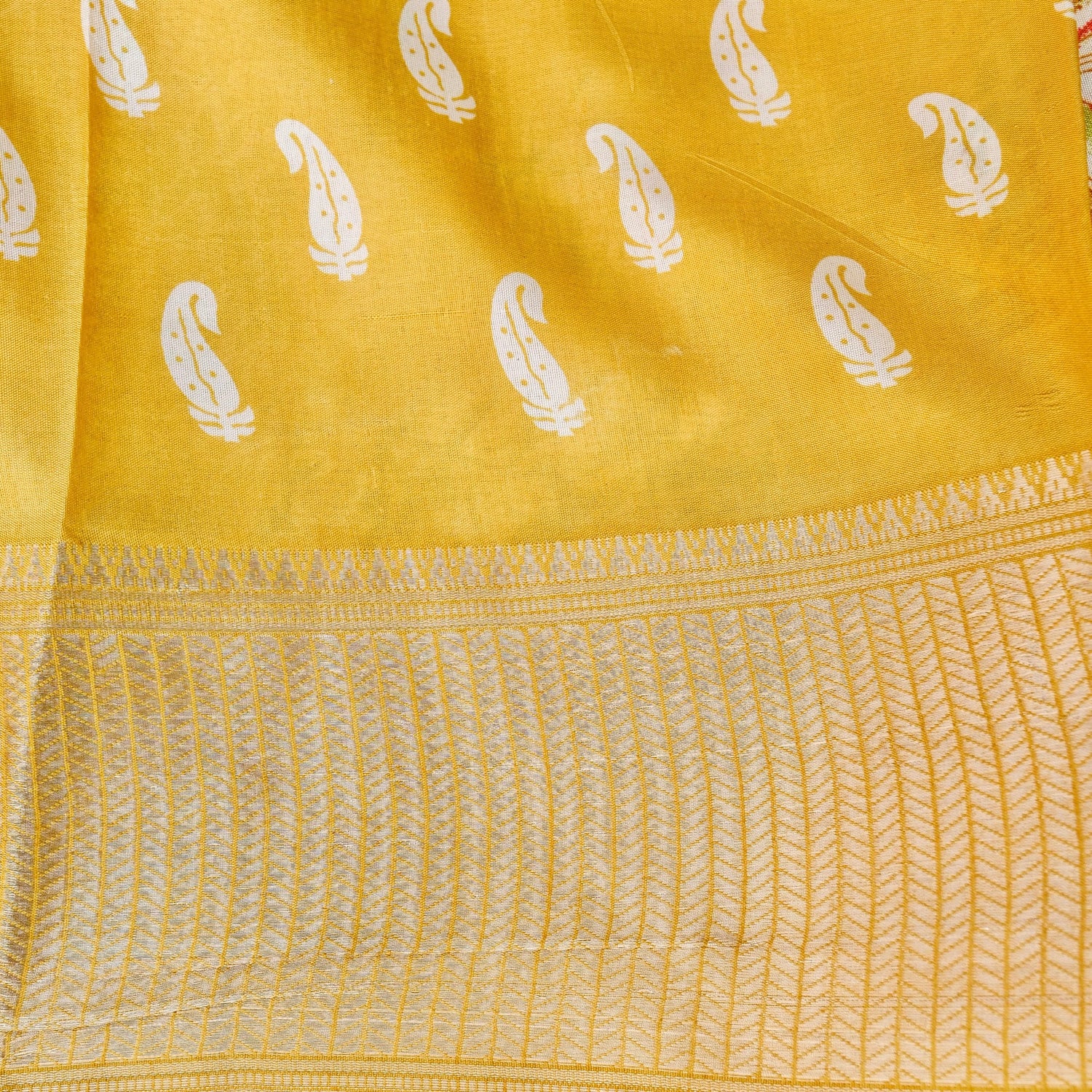 Yellow Tussar Silk Floral Digital Print Banarasi Saree