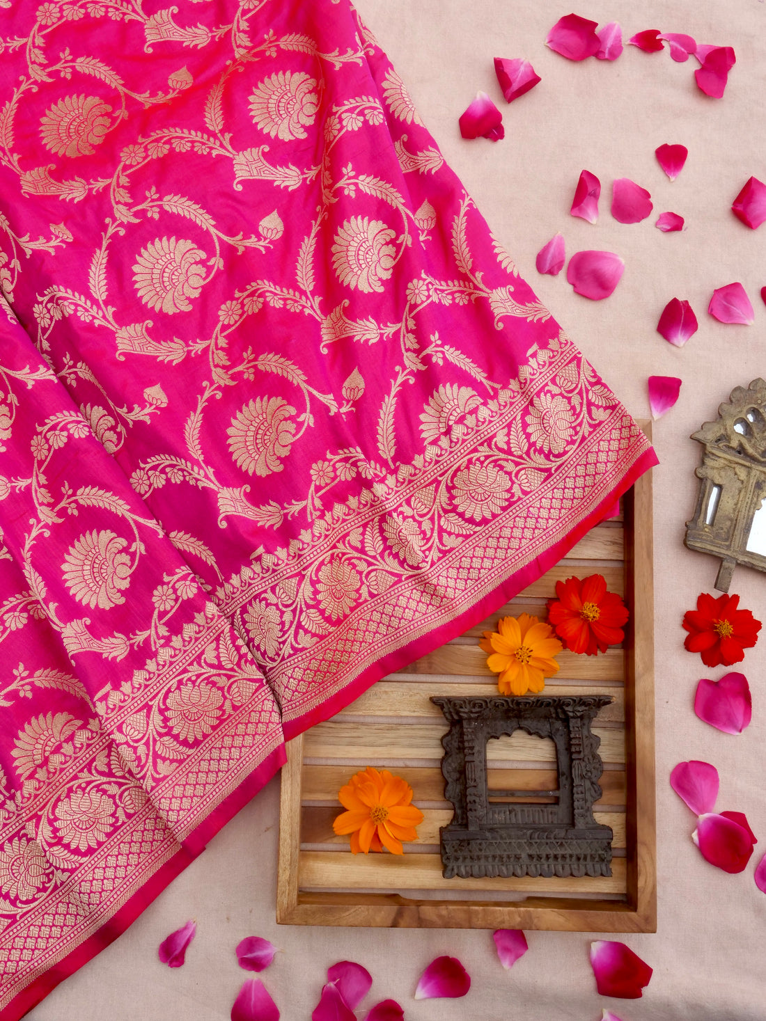 Pink Handwoven Kataan Silk Jangla Banarasi Saree