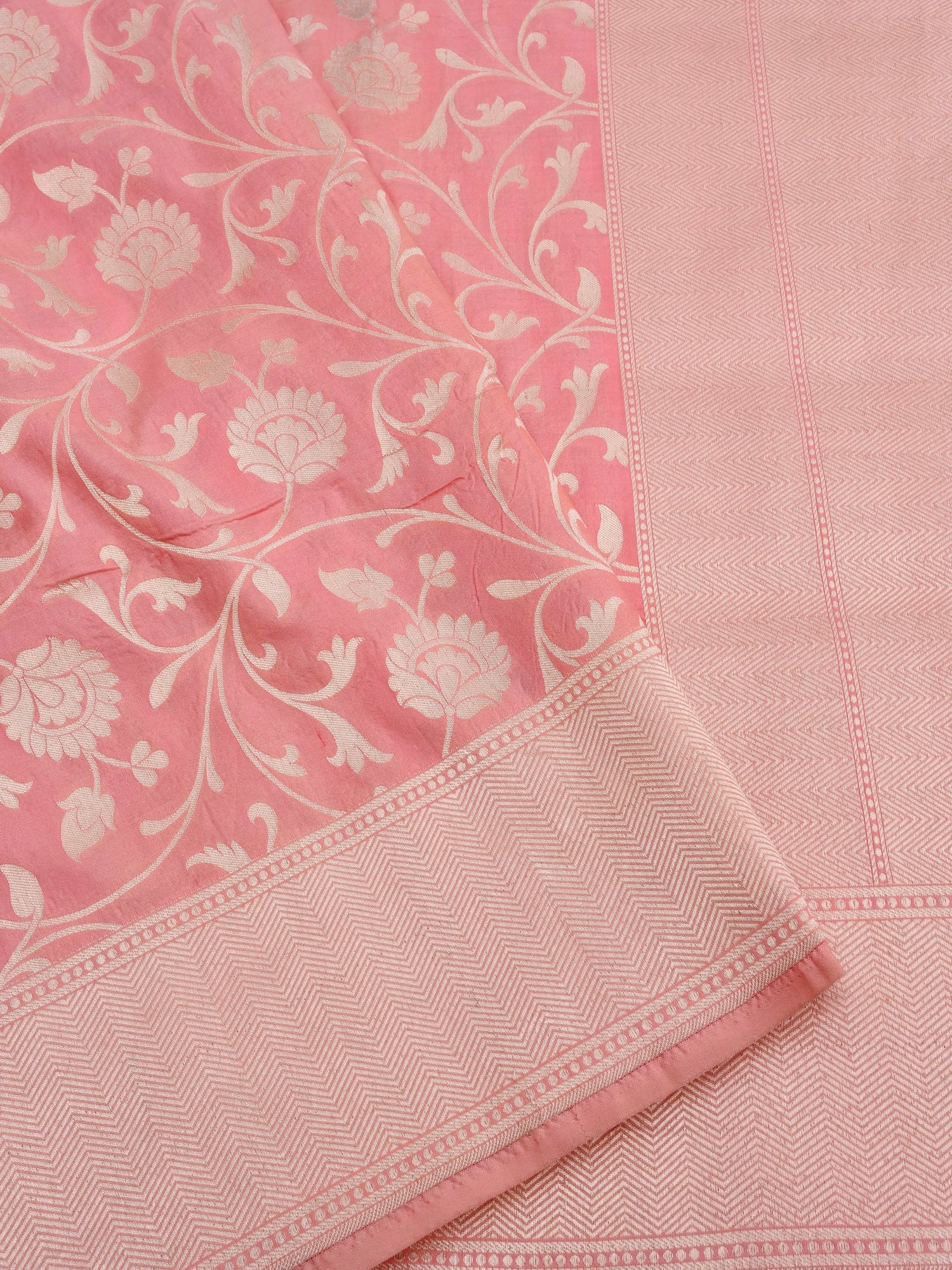 Peach-Pink Handwoven Kataan Silk Jangla Banarasi Saree