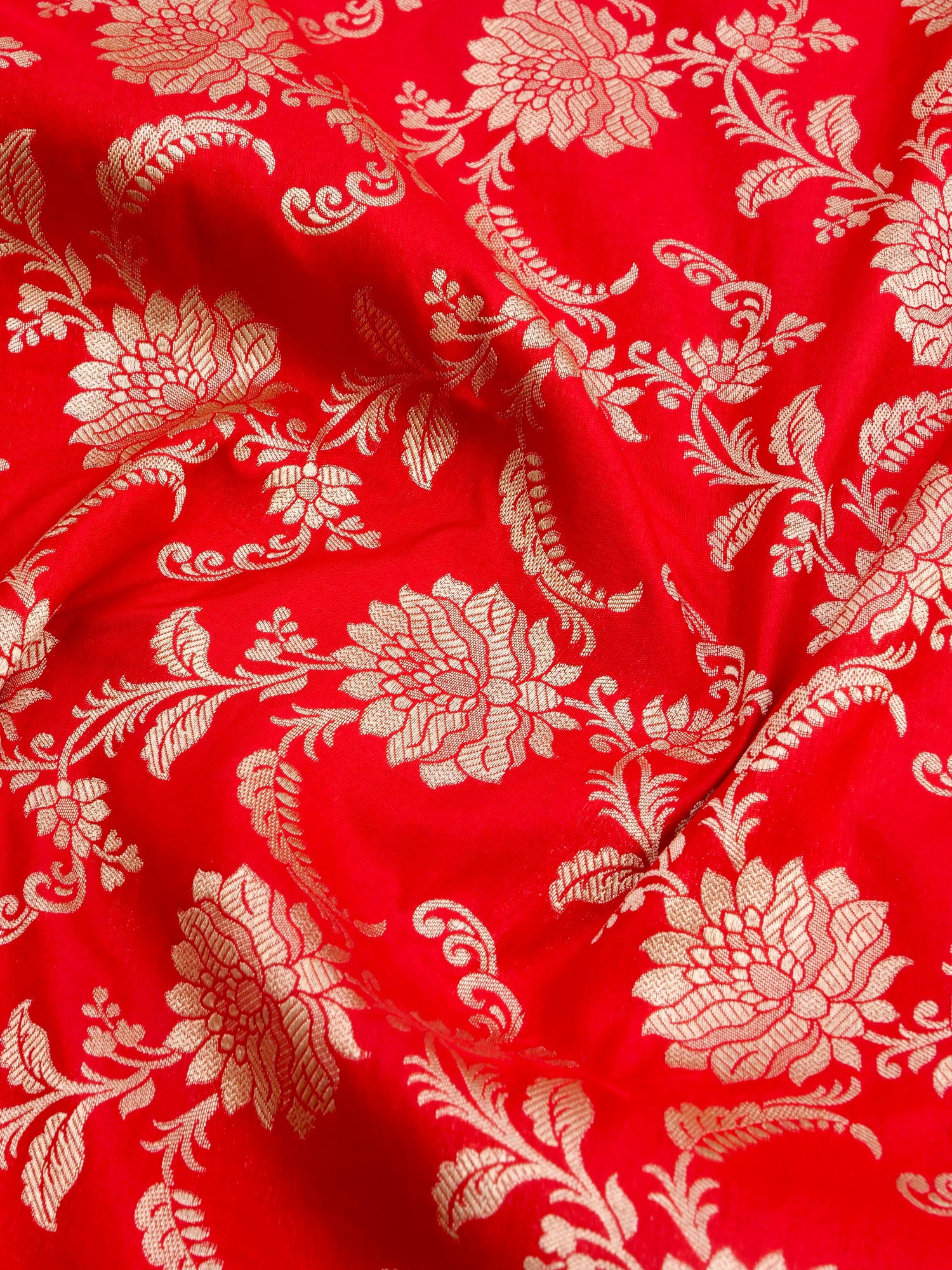 Red Handwoven Kataan Silk Jangla Banarasi Saree