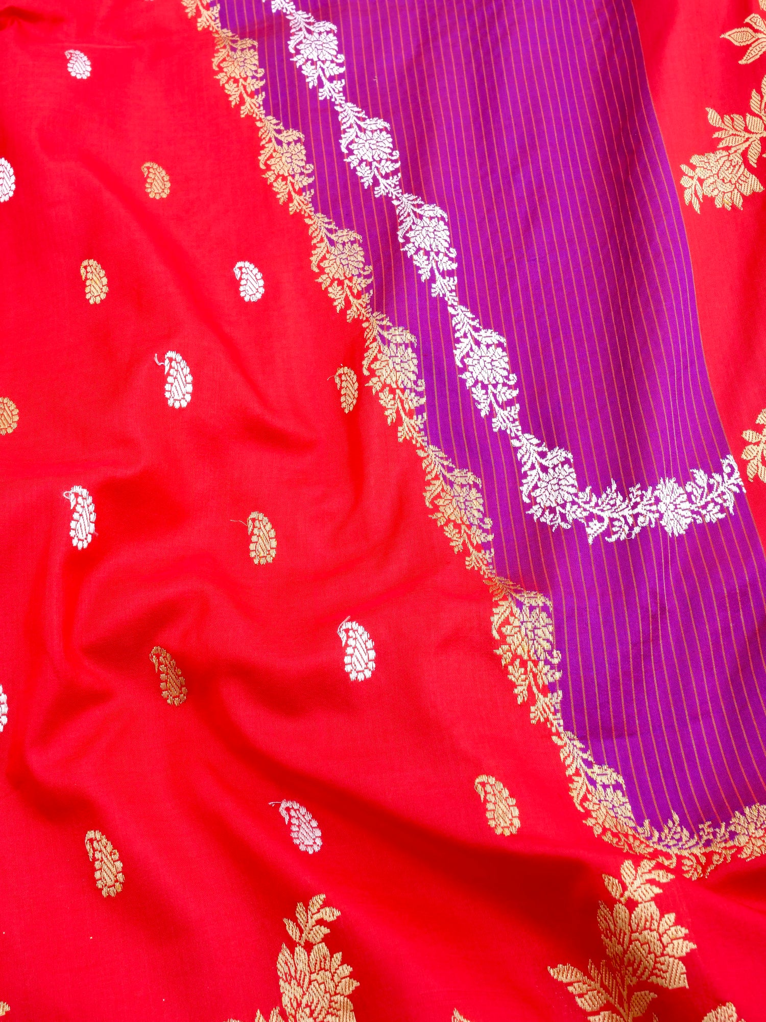 Rangkaat Handwoven Pure Kataan Silk Kadhua Benarasi Saree