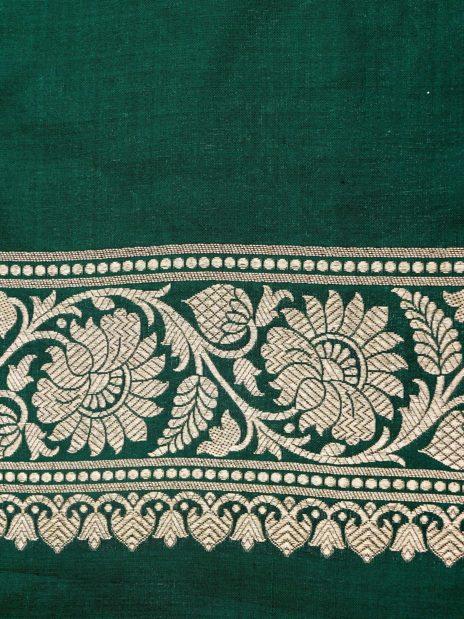 Green Handwoven Kataan Silk Jangla Banarasi Saree