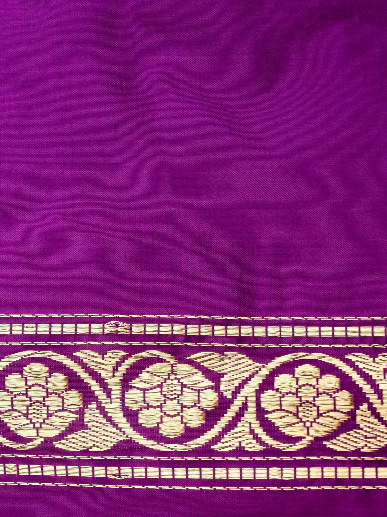 Purple Handwoven Kataan Silk Kadhua Buti Banarasi Saree