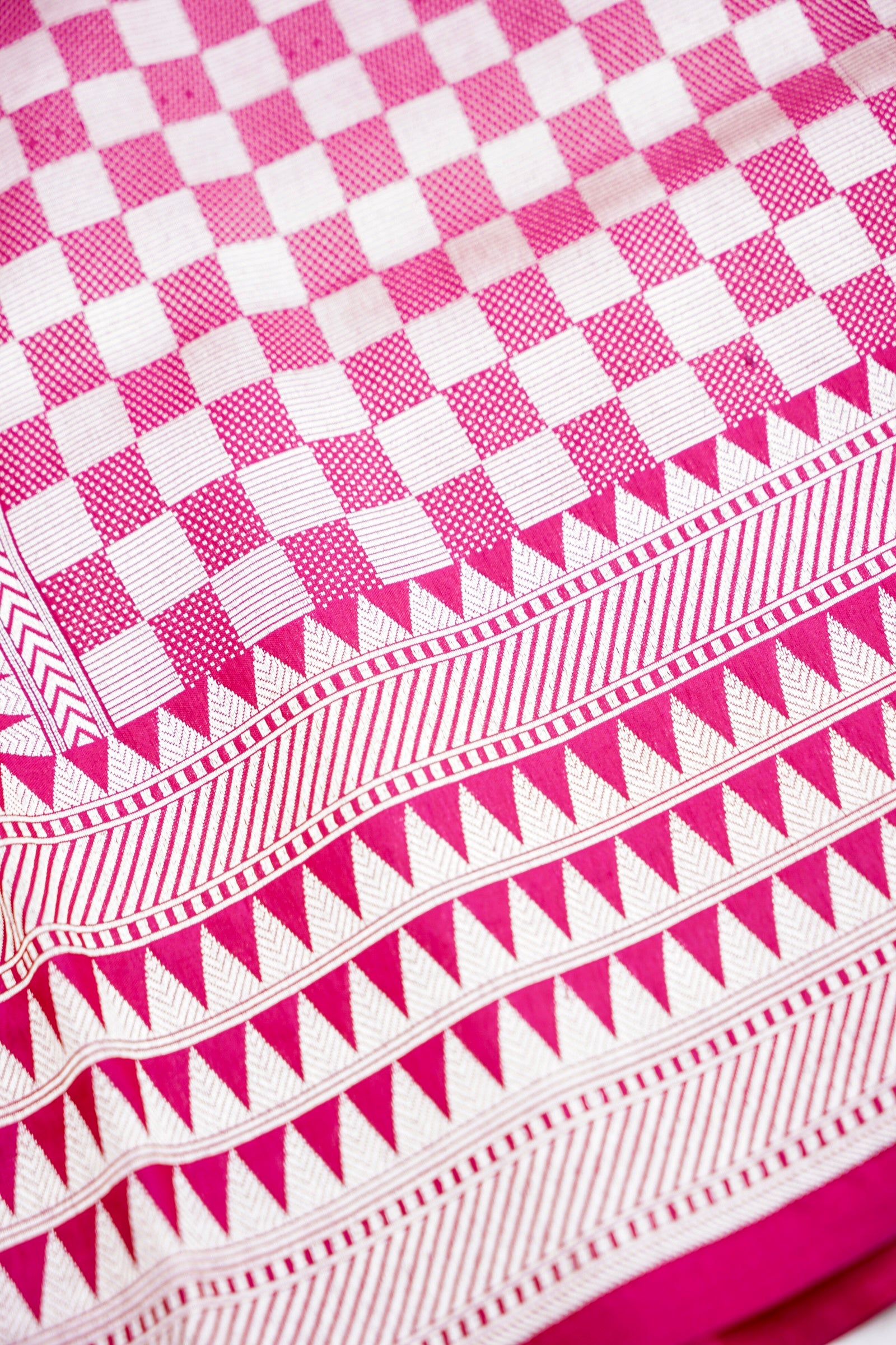 Red Handwoven Pure Kataan Silk Banarasi Saree