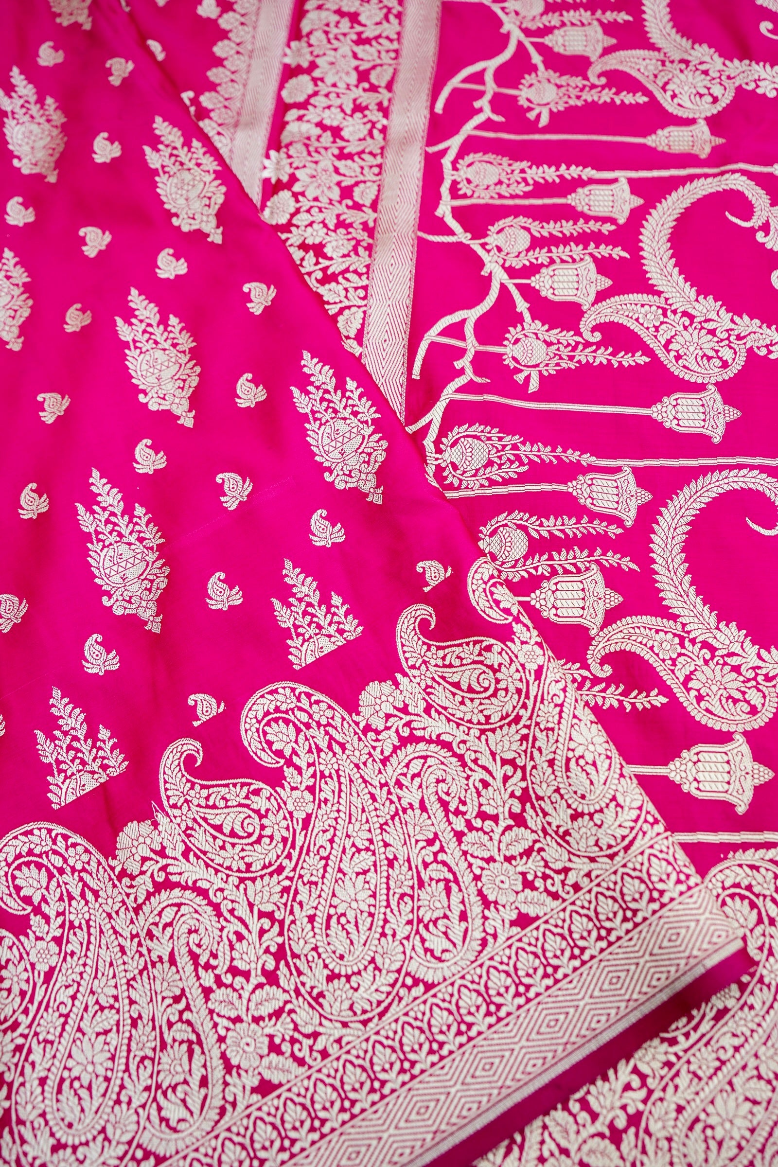 Pink Handwoven Pure Mashru Kataan Silk Buti Banarasi Saree