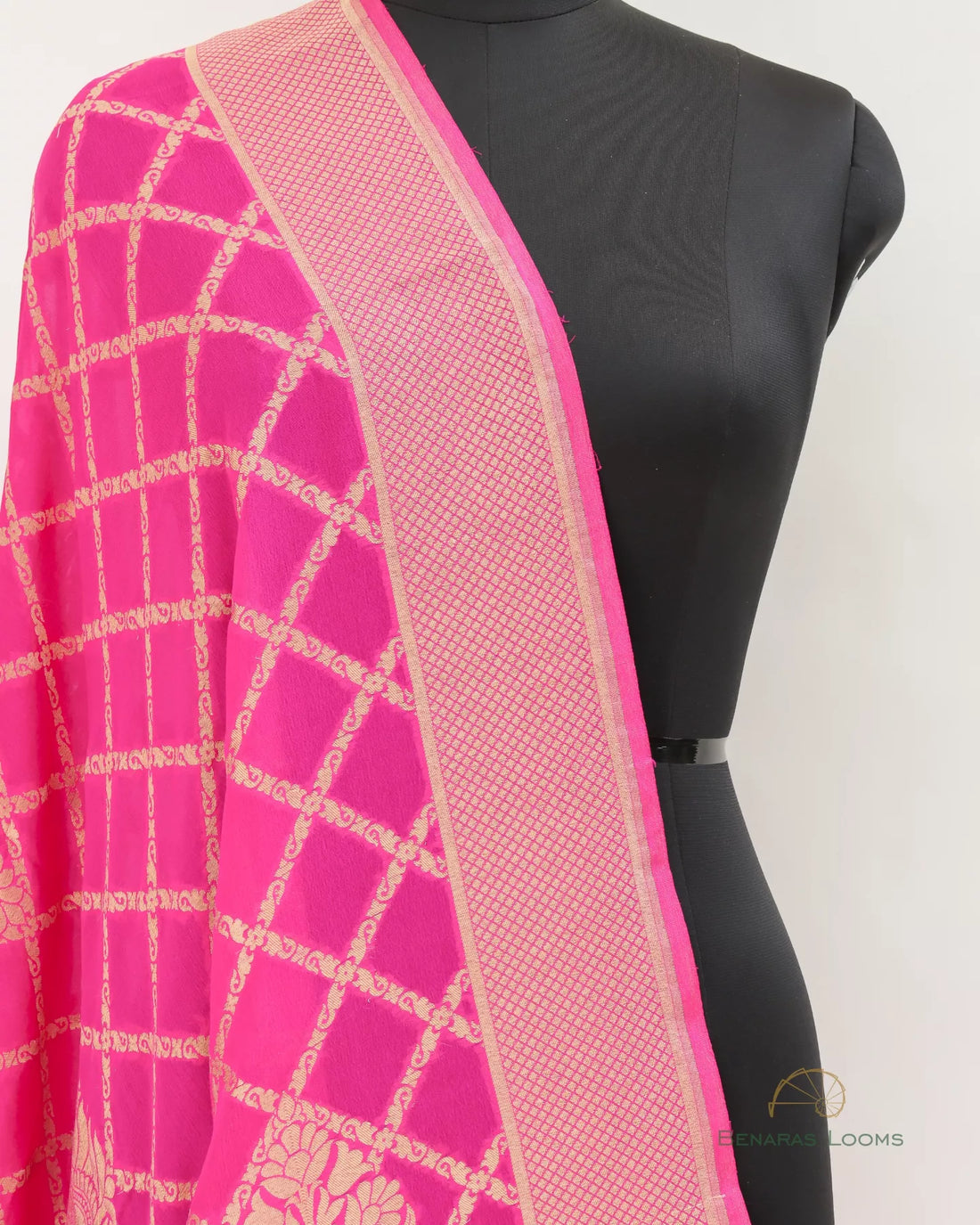 Pink Handwoven Pure Georgette Banarasi Koniya Border Dupatta