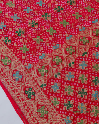 Pink Handwoven Pure Bandhani Georgette Benarasi Dupatta